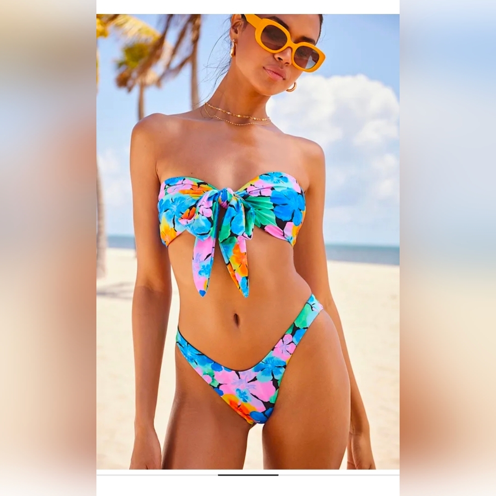 Lulu's XL Nova Blue Multi Floral Print Bikini‎ BOTTOMS ONLY - Picture 3 of 5
